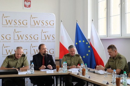  Uczestnicy obrad na sali konwentowej