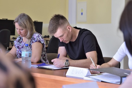  Uczestnik kursu notuje