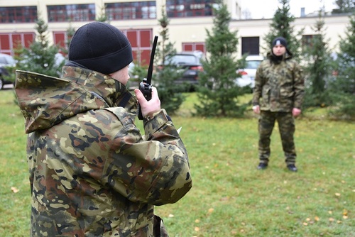 Słuchacze WSSG podczas egzaminu praktycznego Słuchacze WSSG podczas egzaminu praktycznego