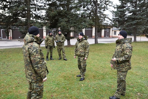 Wykładowcy WSSG przeprowadzają egzamin z części praktycznej Wykładowcy WSSG przeprowadzają egzamin z części praktycznej