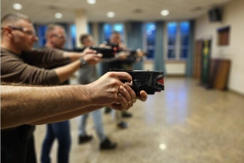 Kurs instruktorski z udziałem funkcjonariuszy WSSG Kurs instruktorski z udziałem funkcjonariuszy WSSG