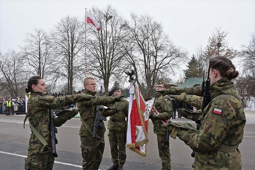 Przysięga złożona przez żołnierzy Przysięga złożona przez żołnierzy