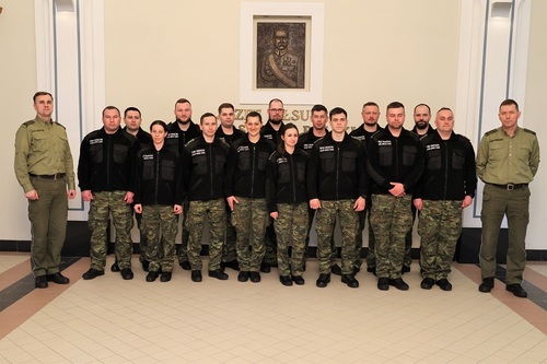 Słuchacze WSSG po zakończonych egzaminach Słuchacze WSSG po zakończonych egzaminach