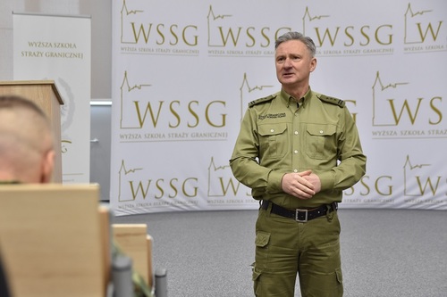 Prorektor – Zastępca Komendanta WSSG podczas oficjalnego pożegnania Prorektor – Zastępca Komendanta WSSG podczas oficjalnego pożegnania
