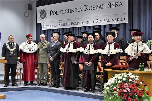 Rektorzy podczas uroczystości Rektorzy podcas uroczystości