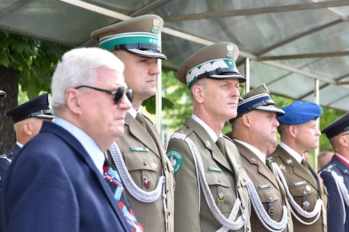 Rektor-Komendant WSSG podczas uroczystego apelu Rektor-Komendant WSSG podczas uroczystego apelu