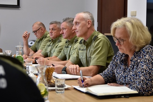Przedstawiciele Uczelni podczas spotkania Przedstawiciele Uczelni podczas spotkania