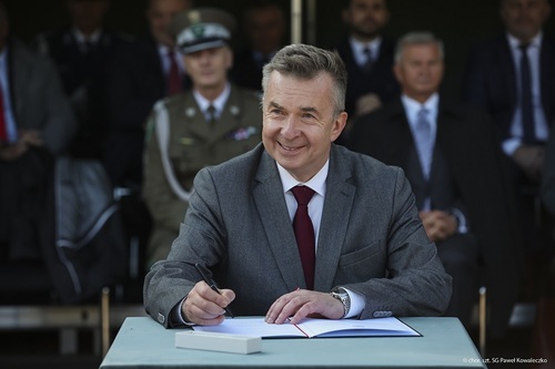 Podpisanie aktu ufundowania sztandaru