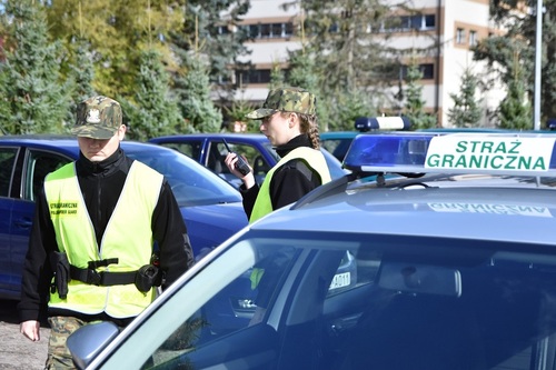 Słuchacze WSSG podczas egzaminu praktycznego Słuchacze WSSG podczas egzaminu praktycznego