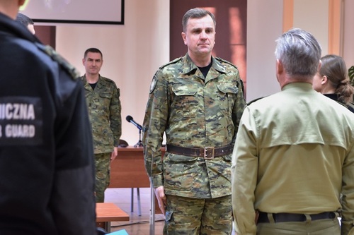 Złożenie meldunku Prorektorowi ds. kształcenia - Zastępcy Komendanta WSSG Złożenie meldunku Prorektorowi ds. kształcenia - Zastępcy Komendanta WSSG