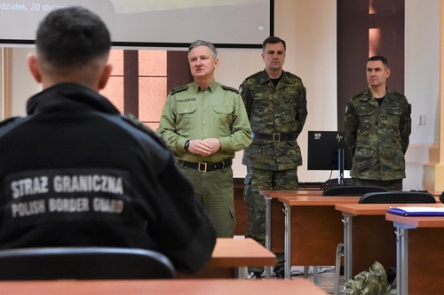 Płk SG Krzysztof Muzyczuk podczas oficjalnego rozpoczęcia płk SG Krzysztof Muzyczuk podczas oficjalnego rozpoczęcia
