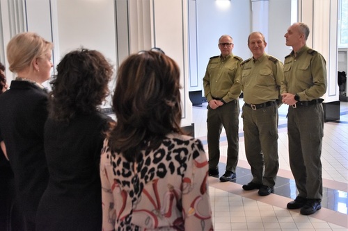 Rektor-Komendant WSSG w towarzystwie Kanclerza oraz Kwestora Uczelni Rektor-Komendant WSSG w towarzystwie Kanclerza oraz Kwestora Uczelni